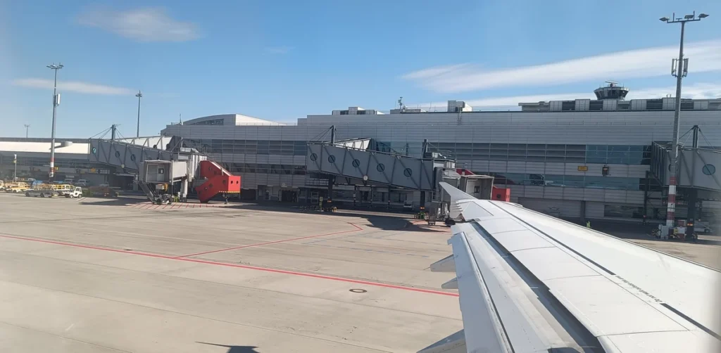 Cesta do USA - čekání na odlet z letiště Václava Havla v Praze