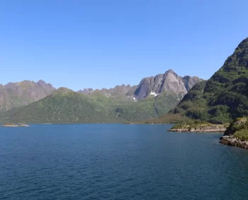 Norsko fjordy hory ocean
